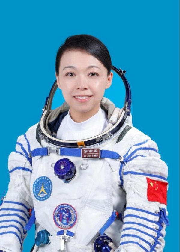 正规配资公司排名 首位来自香港的航天员为何是她 香港智慧闪耀太空